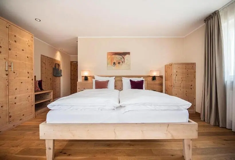 バルコニー付きスタンダードルーム, Vitalpina Hotel Waldhof