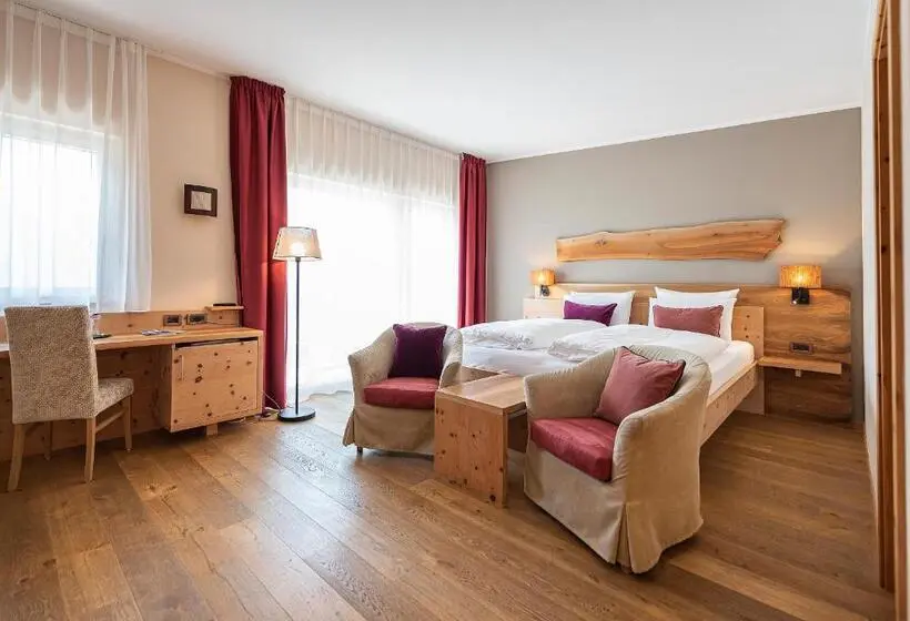 バルコニー付きスタンダードルーム, Vitalpina Hotel Waldhof