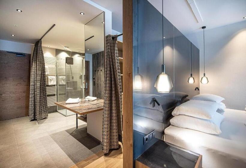 חדר דלוקס עם מרפסת, Vitalpina Hotel Waldhof