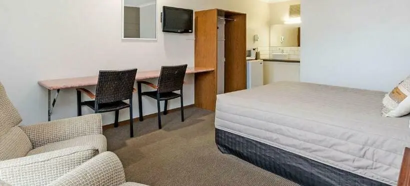 デラックスルーム, Admella Motel