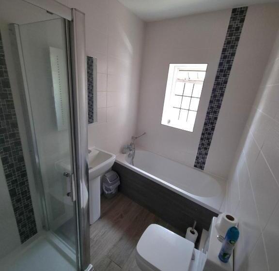 バス共有のスタンダードルーム, The Bugle Inn