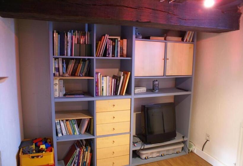 Дом 4 Спальни, B&b De Metstermolen