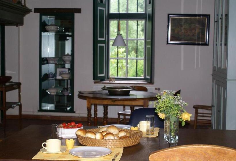 Дом 4 Спальни, B&b De Metstermolen