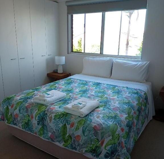 דירת שלושה חדרים, Belvedere Apartments