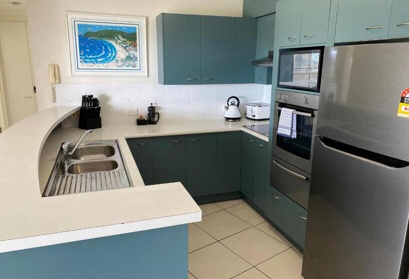 דירת שני חדרים, Belvedere Apartments