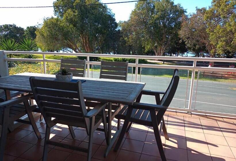 דירת שני חדרים, Belvedere Apartments