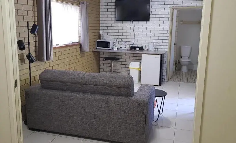 スイート, Gold Coast Airport Motel Only 300 Meters To Airport Terminal