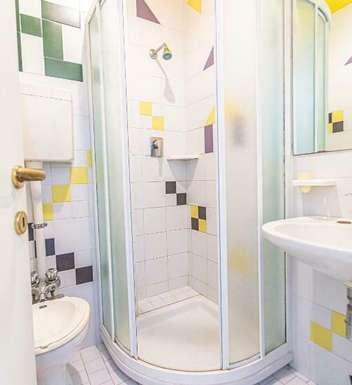 스탠다드 룸, Continental