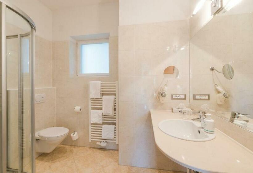 バルコニー付きスタンダードルーム, Wessobrunn