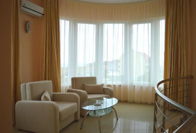 סוויטת דופלקס, Zafo