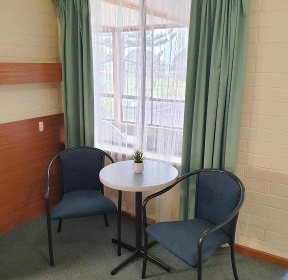 חדר אקזקיוטיב, Lacepede Bay Motel