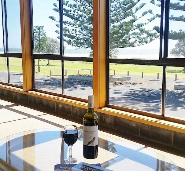 חדר אקזקיוטיב, Lacepede Bay Motel