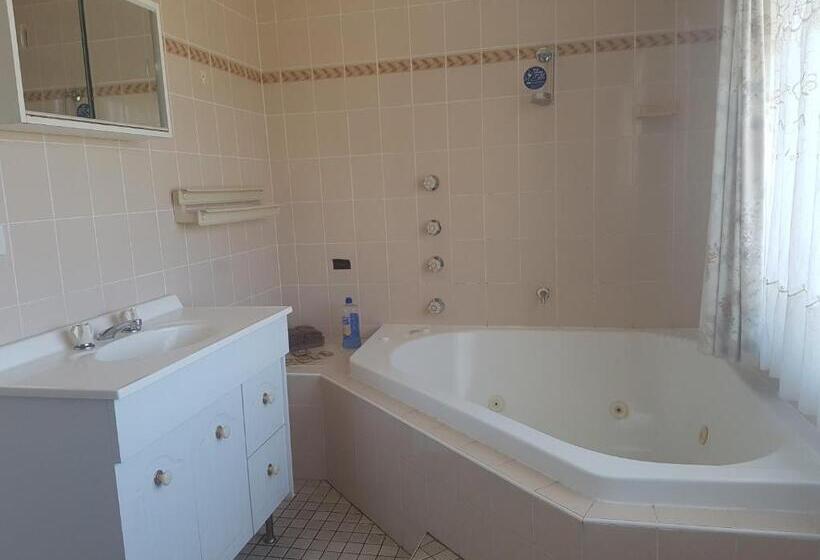 סוויטת אקזקיוטיב 2 חדרים, Lake Front Motel