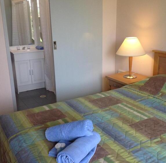 Номер Стандарт, Motel Farnboro