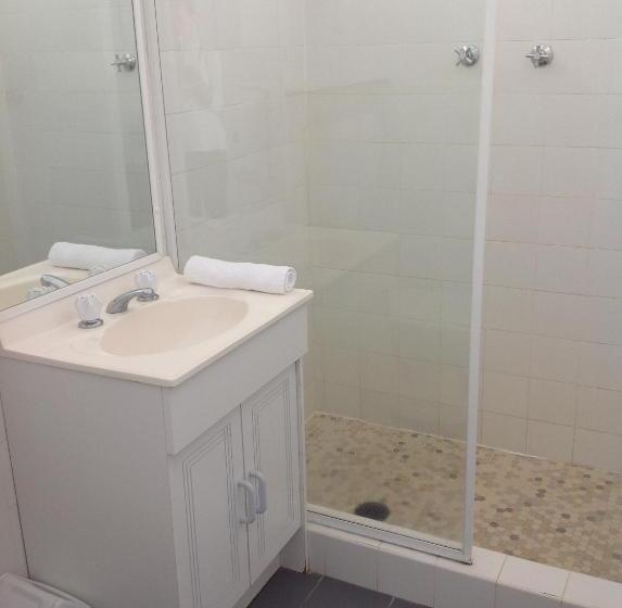 חדר סטנדרט, Motel Farnboro