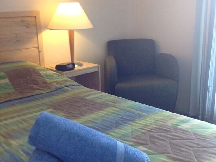 חדר סטנדרט, Motel Farnboro