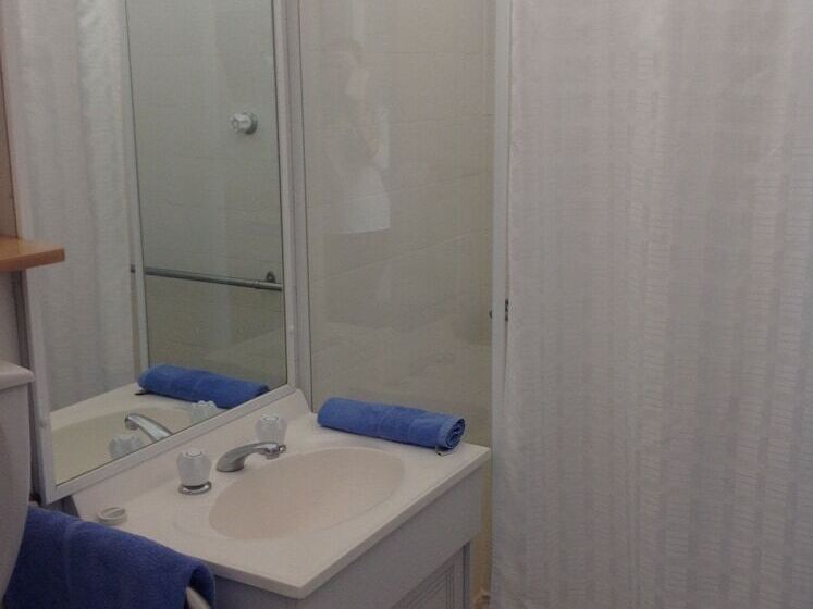 Номер Стандарт, Motel Farnboro