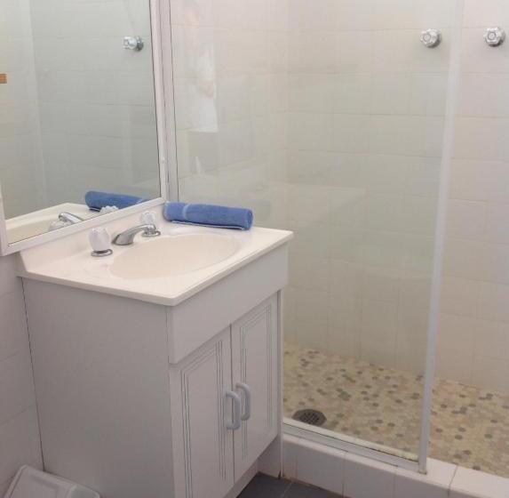 חדר סטנדרט, Motel Farnboro