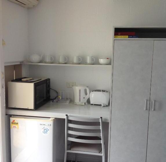 חדר סטנדרט, Motel Farnboro