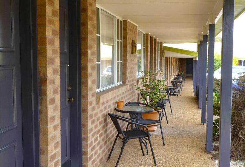 חדר אקזקיוטיב, Highlands Motor Inn