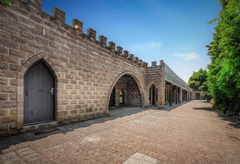 스위트 킹사이즈 침대, Kryal Castle Ballarat