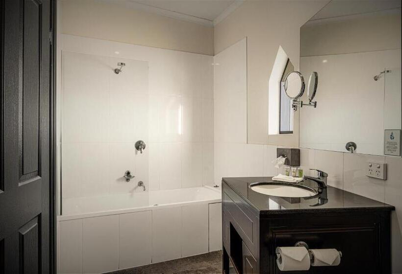 ハイドロマッサージバス付きスイート, Kryal Castle Ballarat