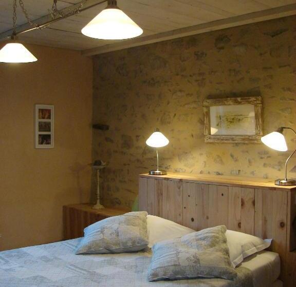 Номер Стандарт, La Pierre Folle Chambres D Hôtes