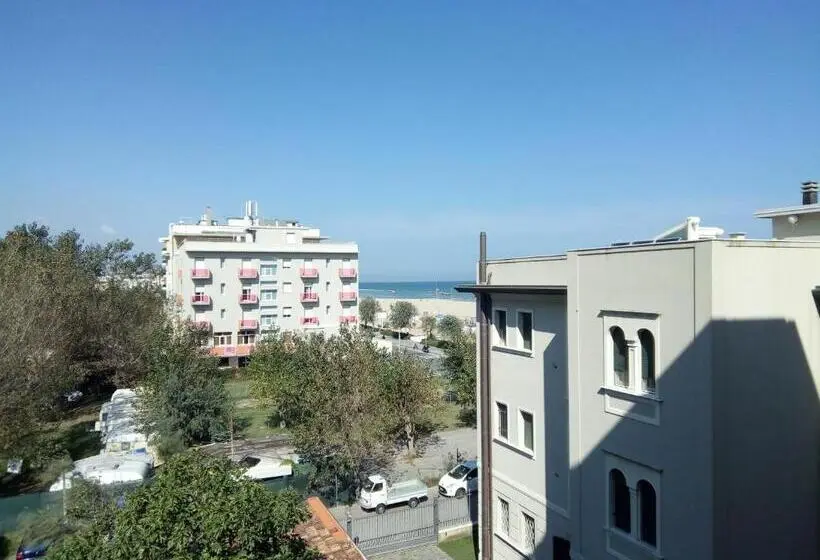 استودیوی استاندارد, Residence Maryel