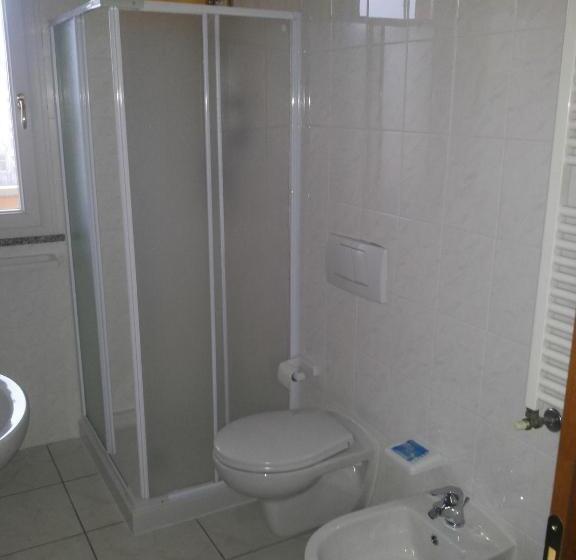 استودیوی استاندارد, Residence Maryel