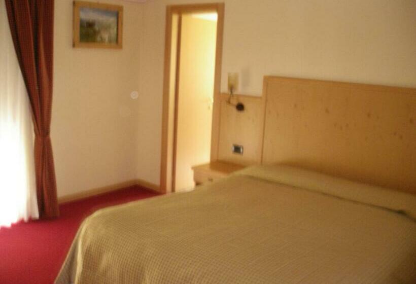 חדר סטנדרט, Ristorante Miramonti