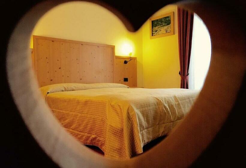 חדר סטנדרט עם מרפסת, Ristorante Miramonti