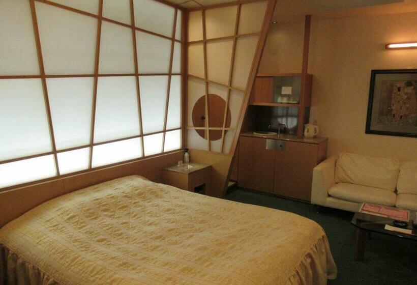 Люкс, Shuyukan