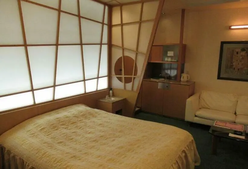 スイート, Shuyukan