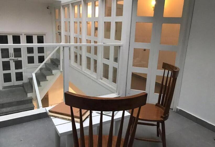 プレミアムルーム, Stay Banaras  A Boutique