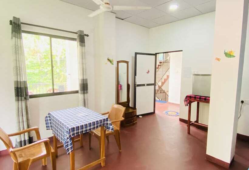 Quarto Familiar, Lotus Grand Rest