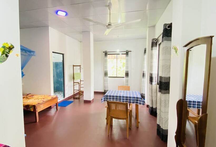 Quarto Familiar, Lotus Grand Rest