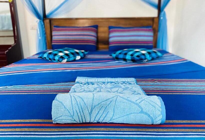 Quarto Estandar com Sacada, Lotus Grand Rest