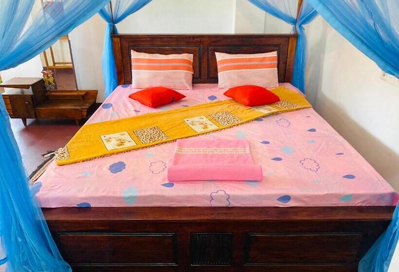 Quarto Estandar, Lotus Grand Rest