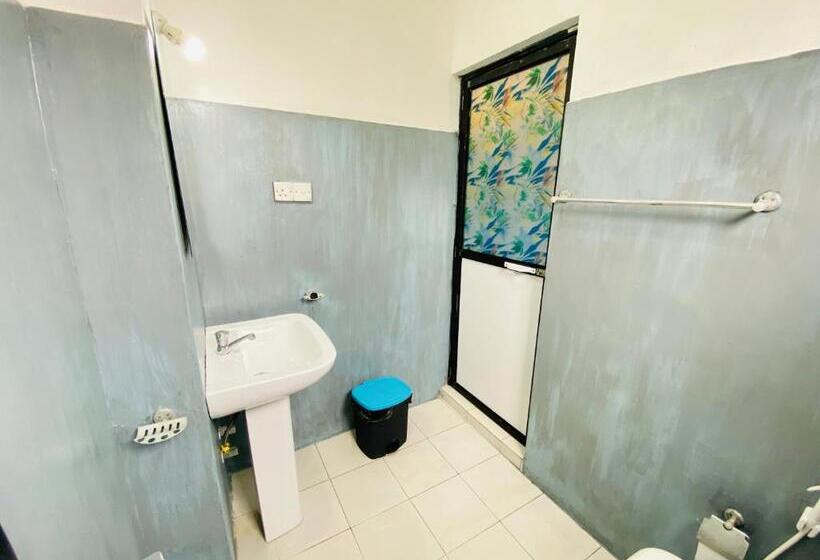 Quarto Estandar, Lotus Grand Rest