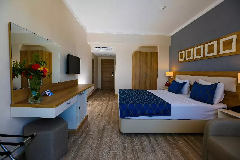 オーシャンビュースタンダードルーム, Fortezza Beach Resort