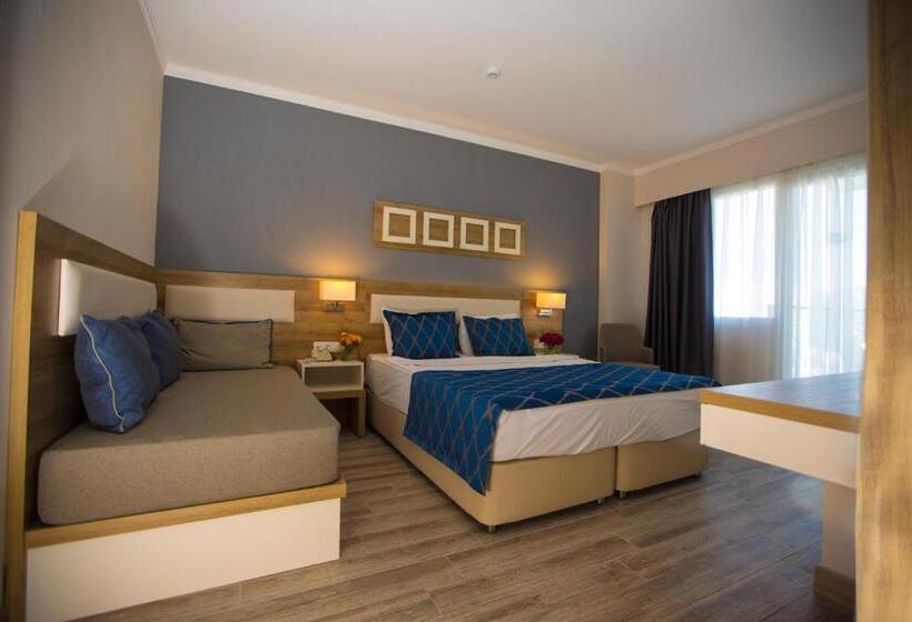 غرفة قياسية مطلّة علي البحر, Fortezza Beach Resort