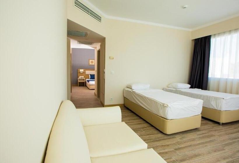 غرفة عائلية, Fortezza Beach Resort