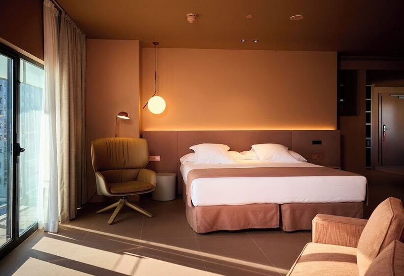 Семейный Номер, Barcelona Princess