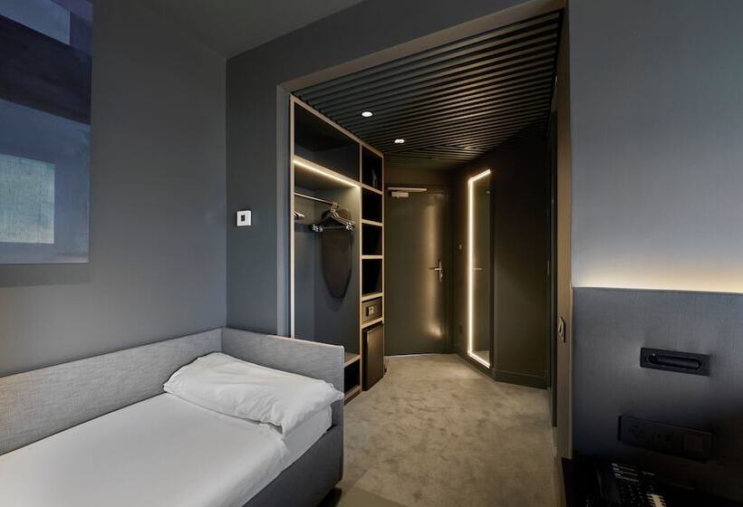 Номер Стандарт с Балконом, Barcelona Princess