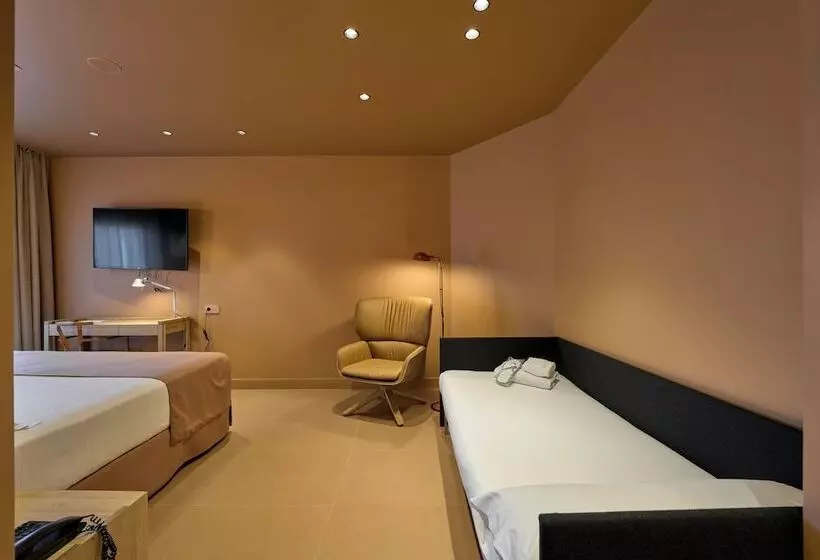 バルコニー付きスタンダードルーム, Barcelona Princess