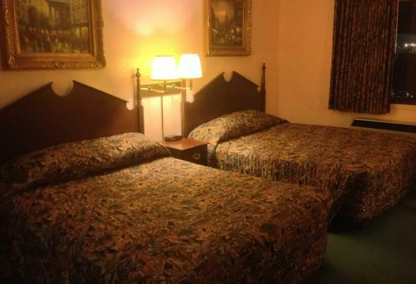 ２ダブルベッドのスタンダードルーム, Days Inn By Wyndham Washington Court House