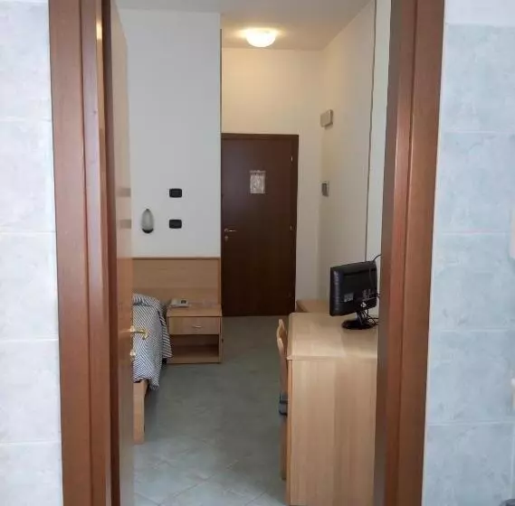 اتاق استاندارد یک نفره, Cristallo