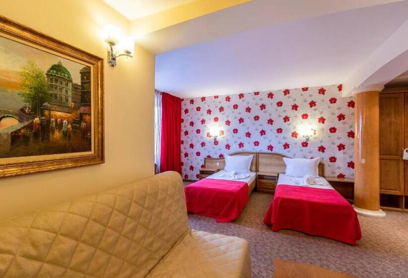 스탠다드 스튜디오, Dafi