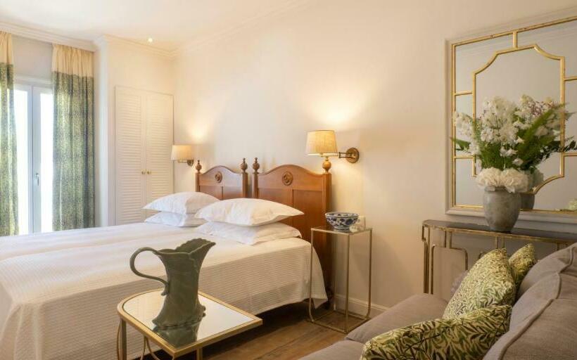 Номер Стандарт, Despotiko