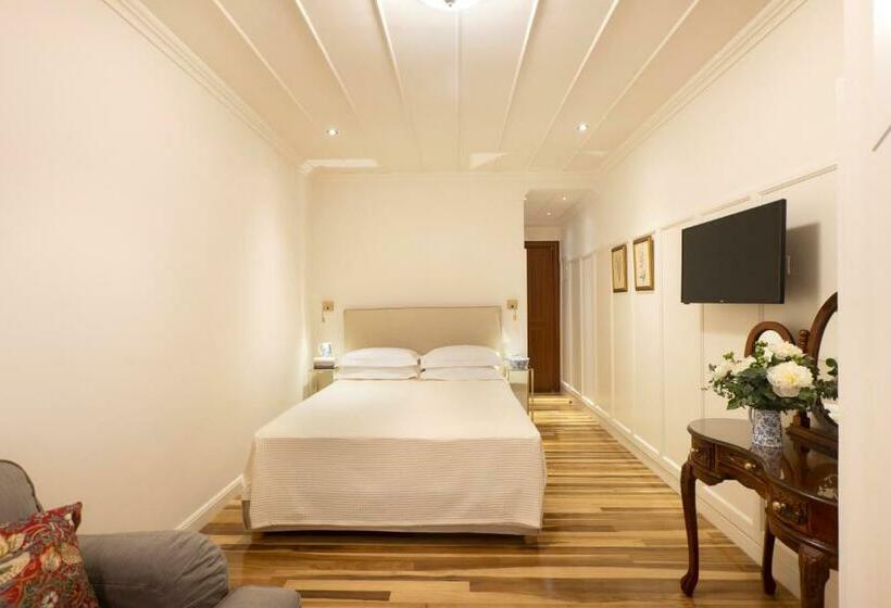 Номер Стандарт, Despotiko